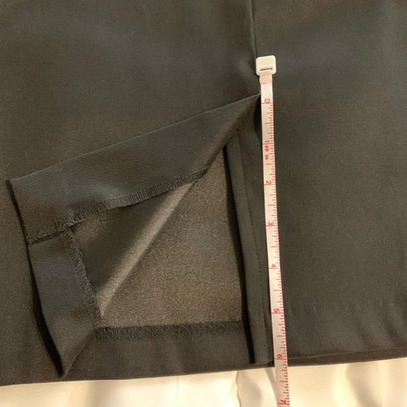 Gorgeous black dress with sequins at neck - Picture 4 of 7